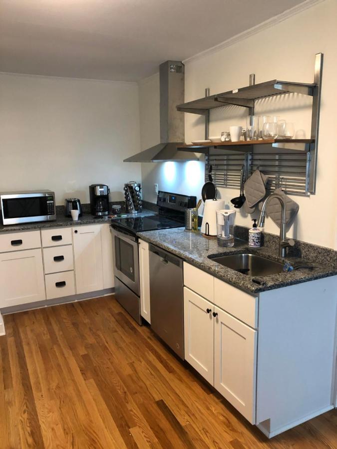 Renovated Space Close To Downtown - A Дарем Екстер'єр фото