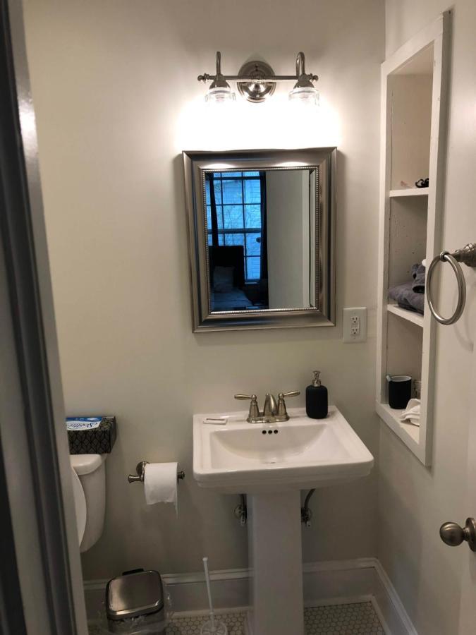 Renovated Space Close To Downtown - A Дарем Екстер'єр фото
